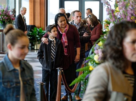 mormons pay tribute to lds leader monson