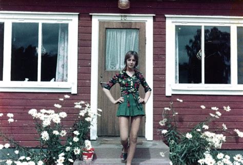24 color snapshots of women posing with flowers in the 1960s ~ vintage