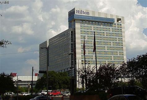 approved  renovation  downtowns hilton americas