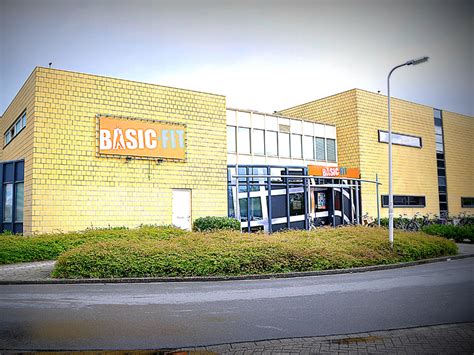 basic fit enschede jj van deinselaan sportscholencheck