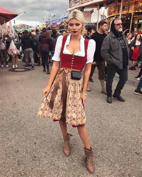 Feli From Germany Youtube Vlogger Wearing Dirndl And Holding A Beer