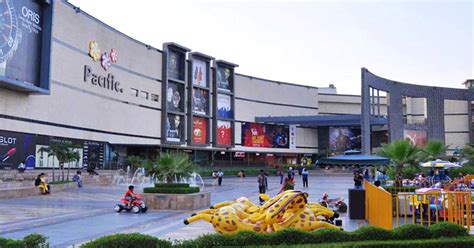 malls  delhi ncr  unleash  shopping spree lbb