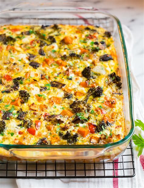 vegetarian breakfast casserole perfect   crowd wellplatedcom