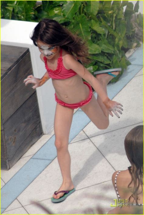 Katie Holmes And Tom Cruise Birthday Pool Party Photo