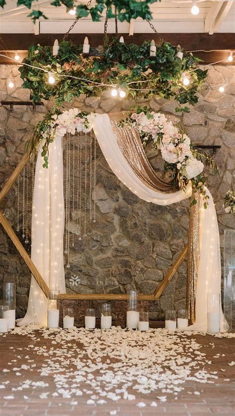 15 Geometric Wedding Backdrop Ideas For Modern Weddings