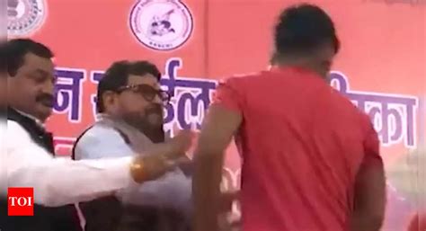 wrestling federation chief brijbhushan sharan singh loses cool slaps