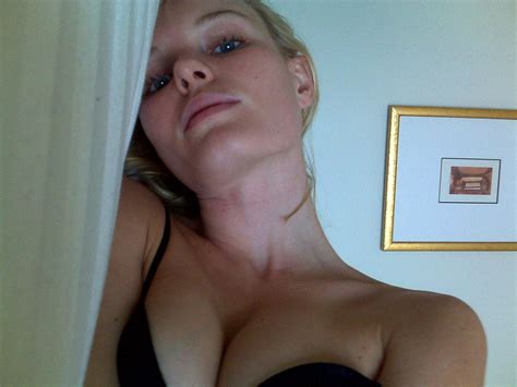 kate bosworth is one paper thin women—leaked nudes