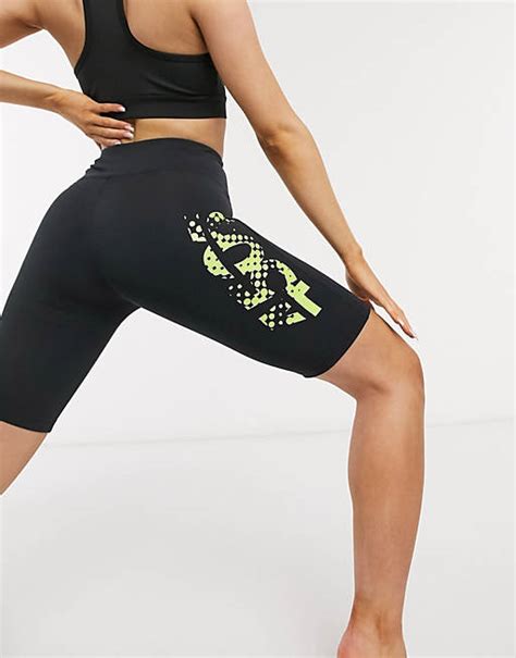 asos  yoga graphic logo legging short asos