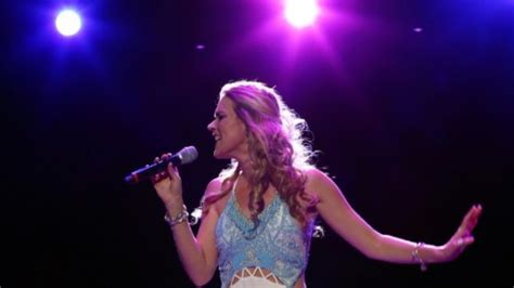 joss stone deported from iran ahead of 200th world tour