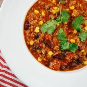 vegan quinoa chili recipe  smart points laaloosh