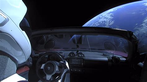 Spacex Falcon Heavy Elon Musks Tesla Roadster Is On A Collision