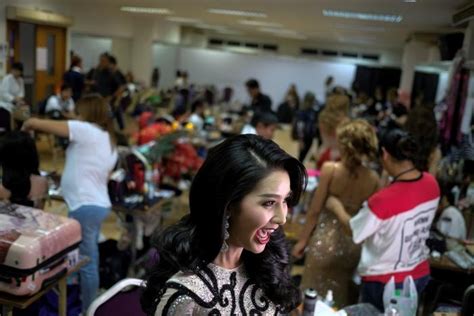 thai contestant wins largest transgender pageant