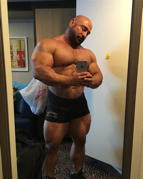 muscle lover muscle beef mike ergas