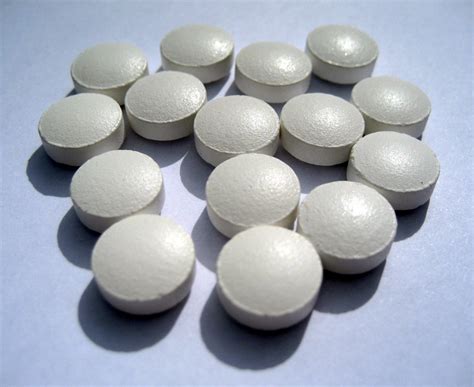 white  pills  photo  freeimages