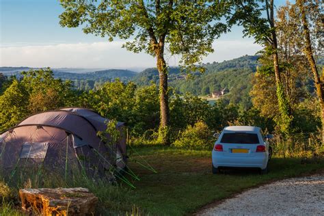 prachtig gelegen kleine campings  frankrijk dordogne correze provence vendee