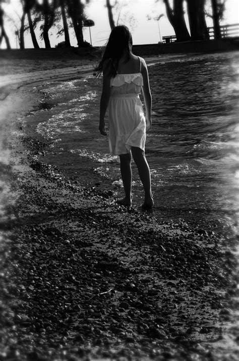Girl On The Beach Photo By Myle Collins Mylestone Photography Portrait