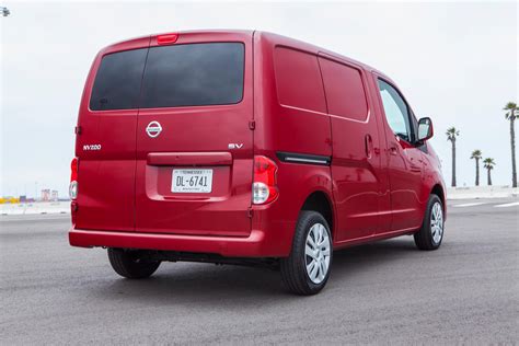 nissan nv compact cargo review pricing nv compact cargo minivan models carbuzz