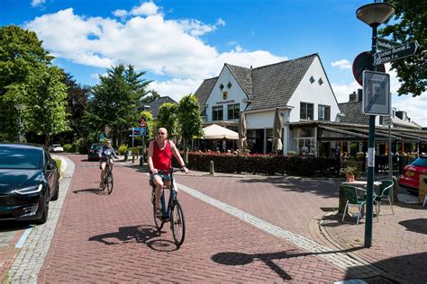 dit utrechtse prachtdorp wordt  een adem genoemd met de mooiste dorpen van nederland foto
