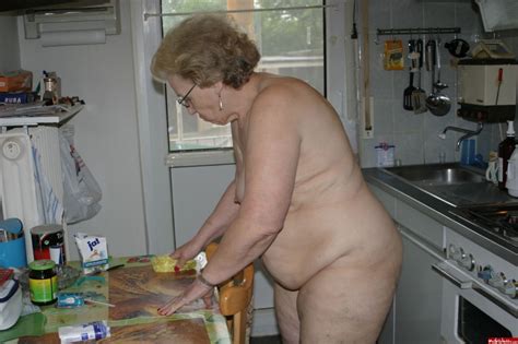 nude granny doing housework mature porn pics