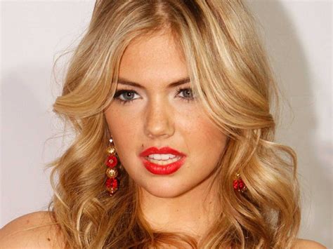 victoria s secret used kate upton s old pictures without telling her