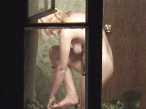 neighbour nude voyeur 25 pics