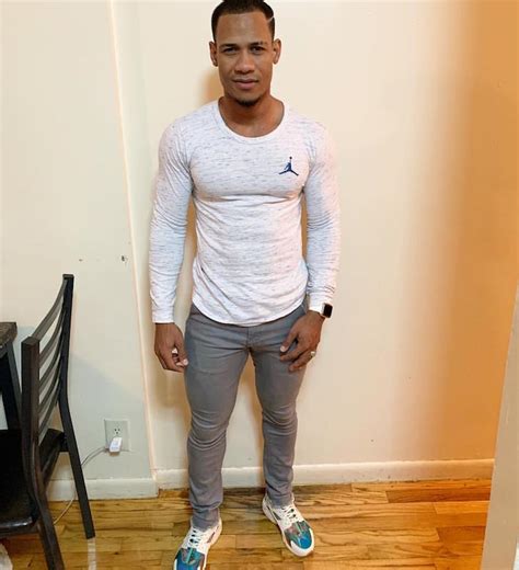 starlin physique might be an alleged “bisexual” in his latest sex