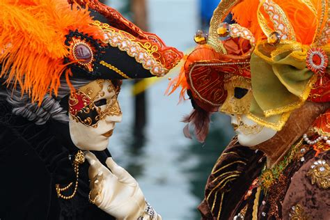 filevenice carnival masked lovers jpg wikipedia
