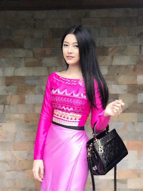 Online Cele Su Hlaing Win In Myanmar Traditional Dress Burmese