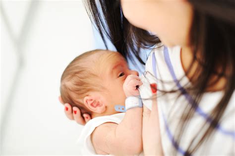 breast feeding study breast fed babies    hyperactive