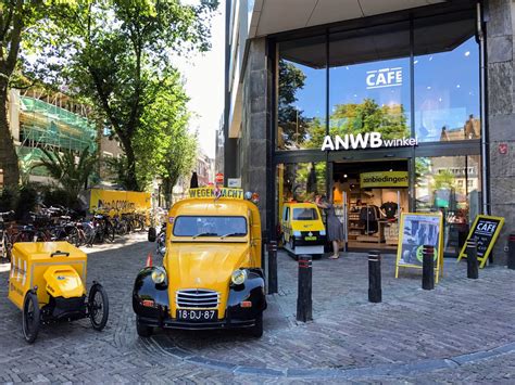 anwb viert ste verjaardag op de maliebaan waar het allemaal begon foto adnl