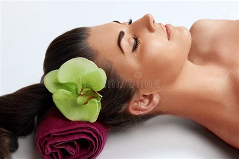 portrait  young beautiful woman  spa salonspa body massage
