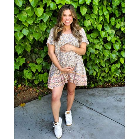 2021 celebrity pregnancy announcements which stars are expecting