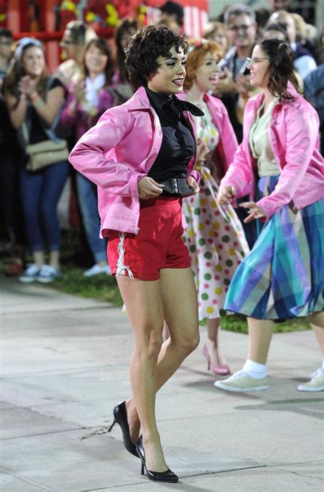 Vanessa Hudgens Steals The Show As Rizzo In Grease Live