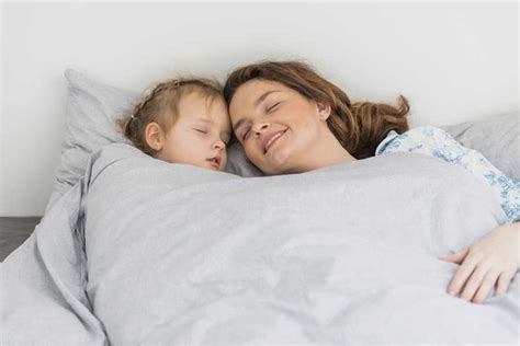 Survival Tips For Sleep Deprived Working Moms