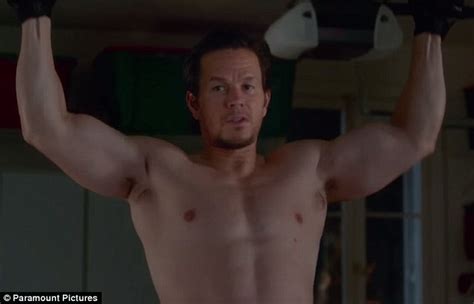 mark wahlberg says he did 700 one arm pull ups in daddy s