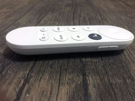 chromecast  google tv review  tiny remote   ui      tech
