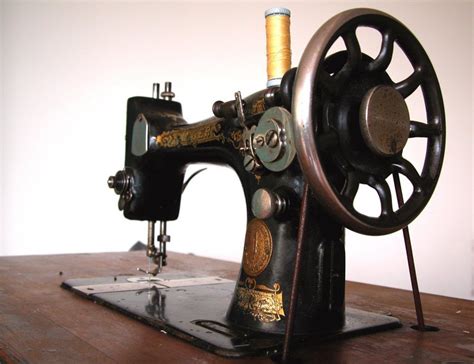 fabricantes de maquinas de coser mas famosos