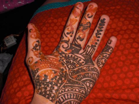 Incredible India Mehndi Laga Ke Rakhna