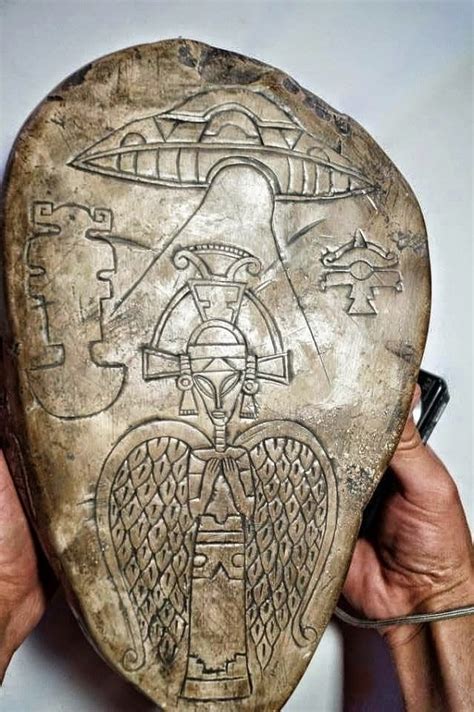 ancient aztec artifacts   presented  mexico freak lore