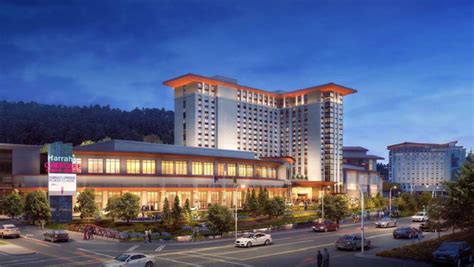 meetings reach  peak  harrahs cherokee resort  casino pcma