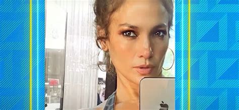 Jennifer Lopez Selfie Movin 92 5 Seattle S 1 Hit