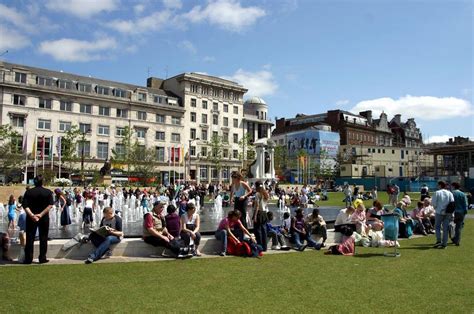 Piccadilly Gardens Through The Years Manchester Evening News