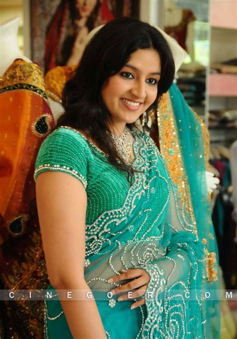 Actress In Sarees Sexy Indian Sarees And Dresses Sexy