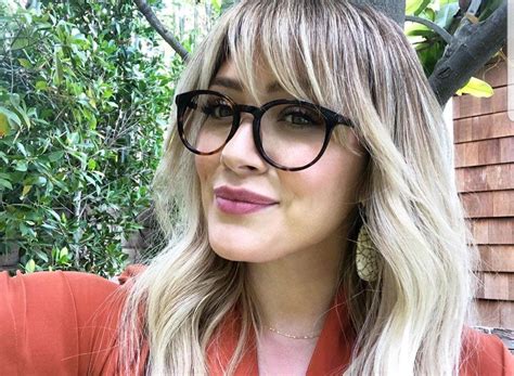 Sexy Hilary Duff Selfie In Cute Glasses Celeblr