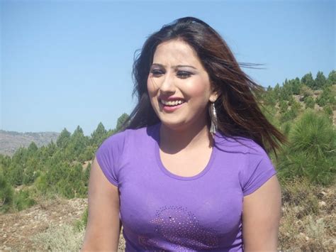 famous pakistani actress sahiba noor cute picture gallery