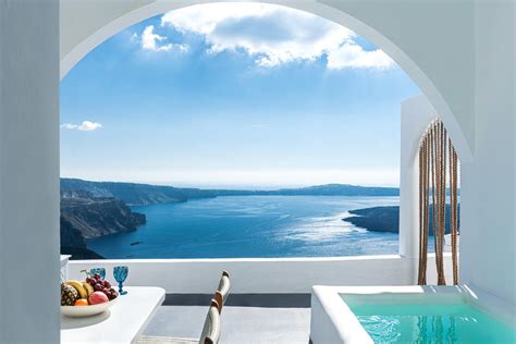 Most Romantic Honeymoon Hotels In Santorini Itsallbee Travel Blog