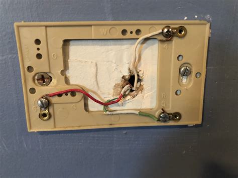 wiring  rth thermostat honeywell brand   installed  yesterday