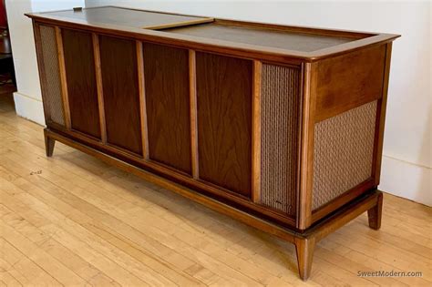 long magnavox console stereo   tone cabinet large consoles sweet modern akron