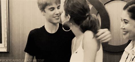 justin bieber kissing s find and share on giphy