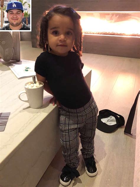 rob kardashian posts sweet thanksgiving snaps of daughter dream